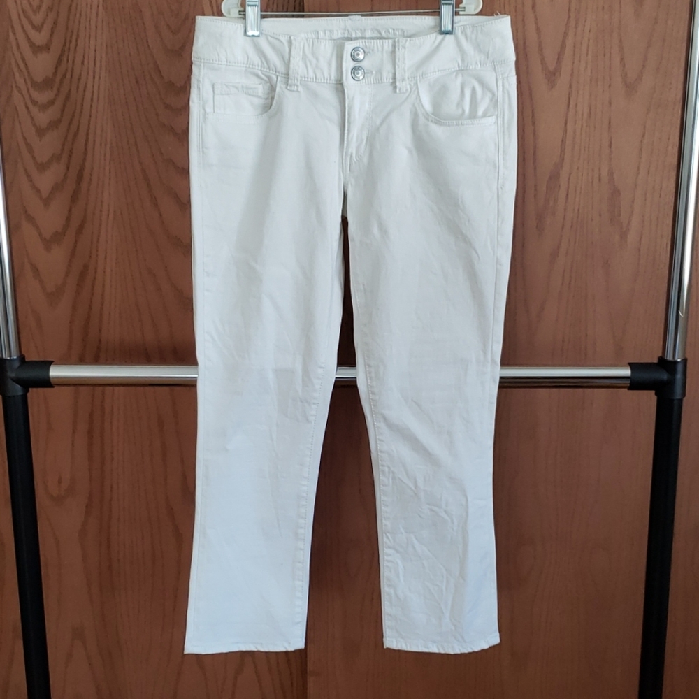 American Eagle White Artist Crops